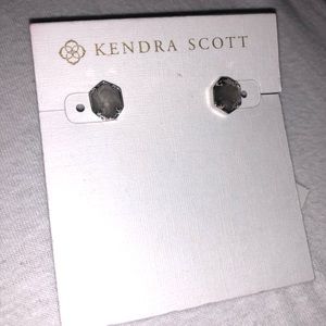 Kendra Scott studs